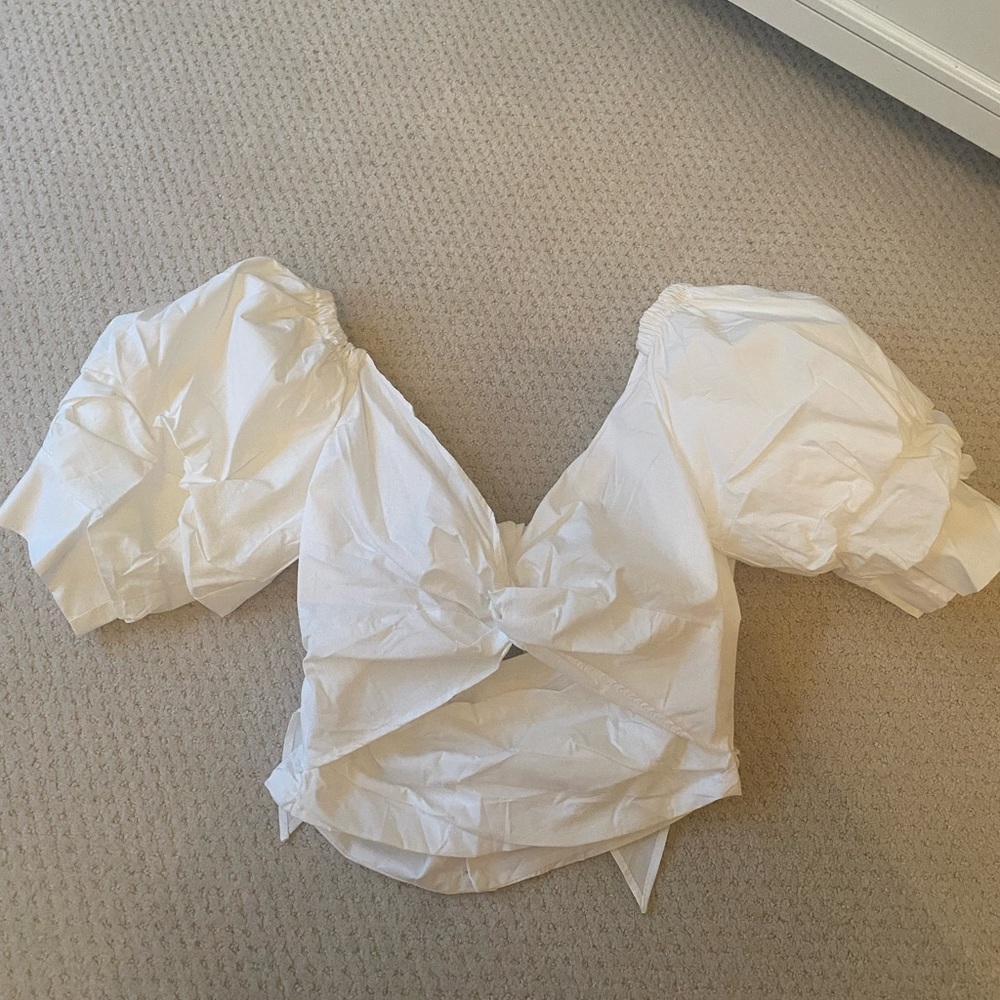 Nasty Gal White Puffy Top With Bow On Back